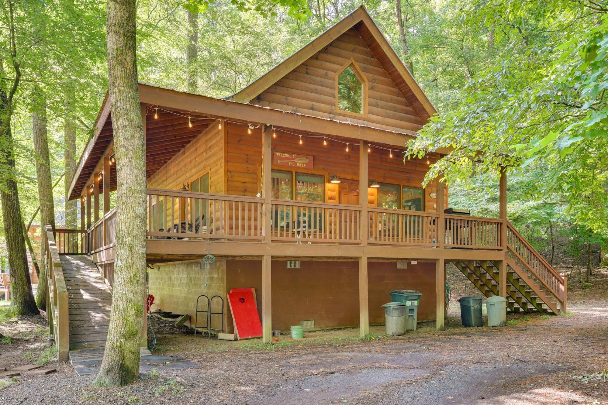 Riverfront Ellijay Cabin With Deck And Pool Access! מראה חיצוני תמונה